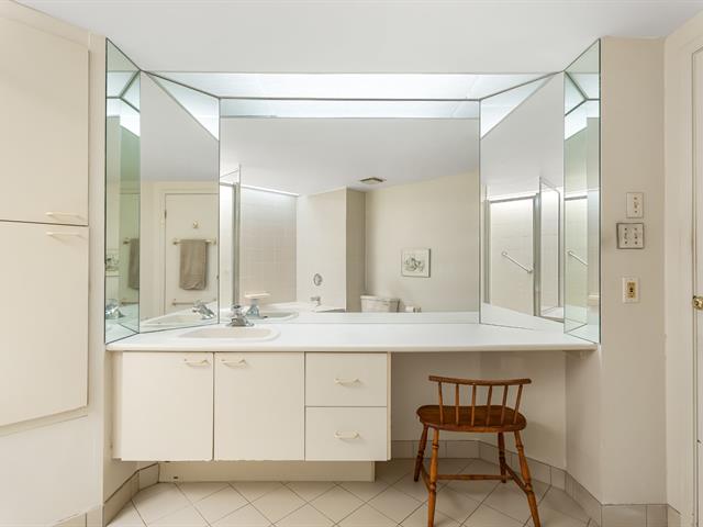 Salle de bains attenante à la CCP