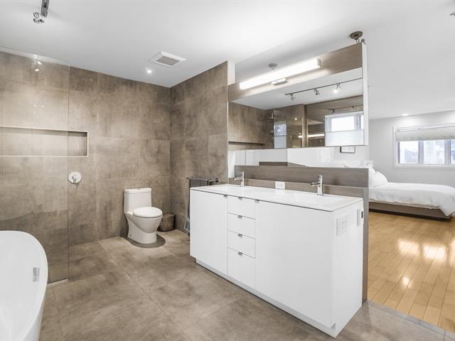 Salle de bains attenante à la CCP