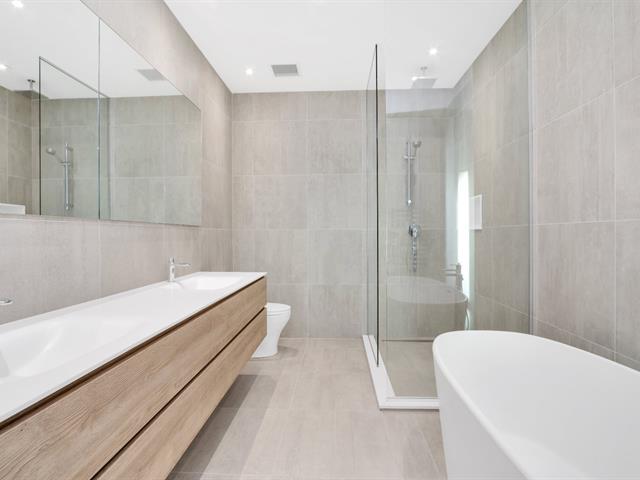 Ensuite bathroom