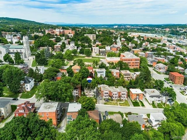 maison à vendre Sherbrooke (Les Nations)