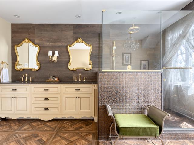 Salle de bains attenante à la CCP