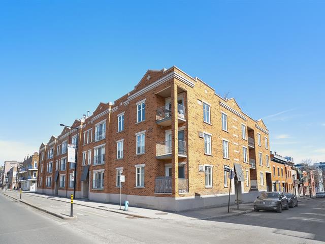 Façade