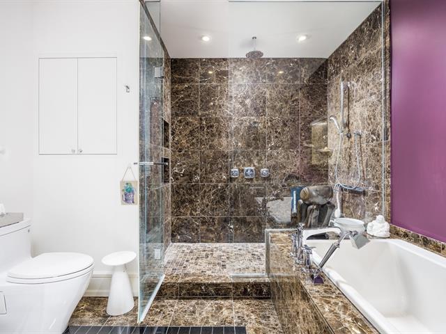 Salle de bains attenante à la CCP