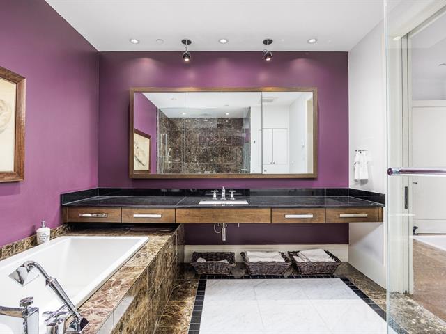 Salle de bains attenante à la CCP