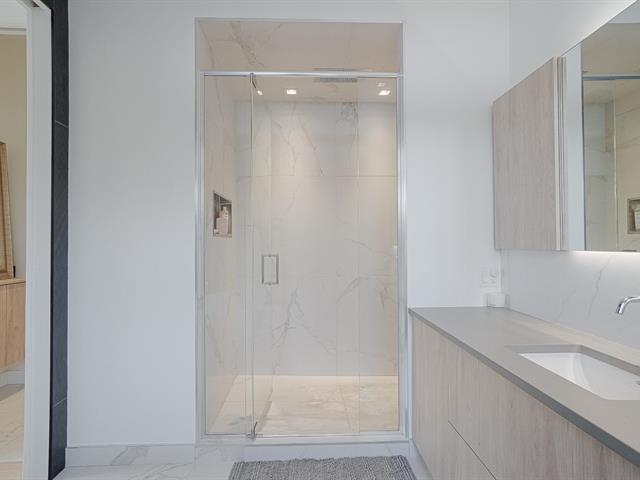 Salle de bains attenante à la CCP
