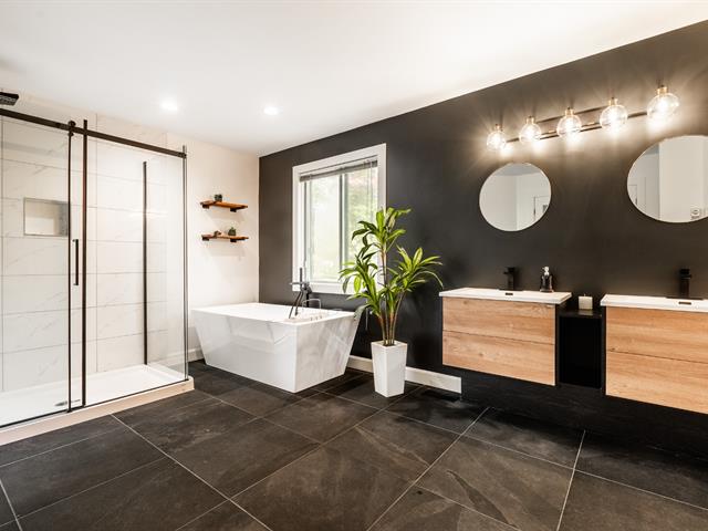 Salle de bains attenante à la CCP