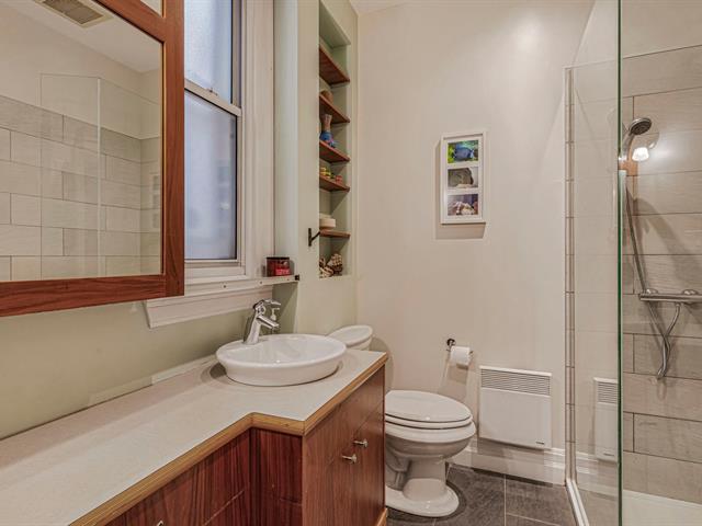 Salle de bains attenante à la CCP