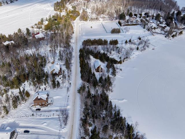 Accès au plan d'eau