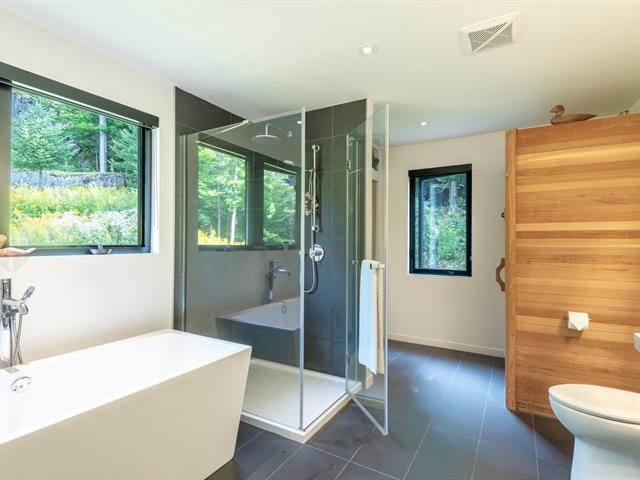 Salle de bains attenante à la CCP