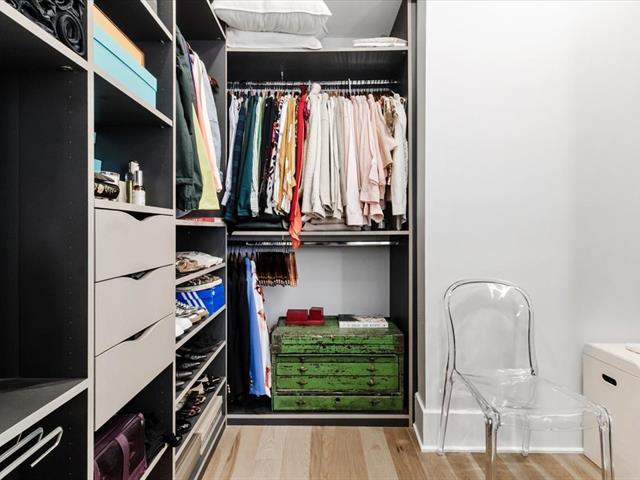Walk-in closet