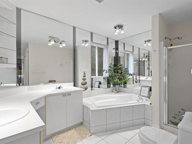 Salle de bains attenante à la CCP