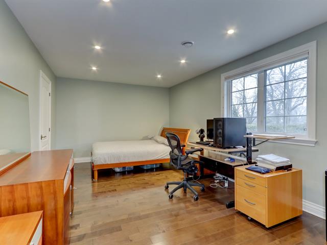Two or more storey for sale, Laval (Laval-sur-le-Lac)
