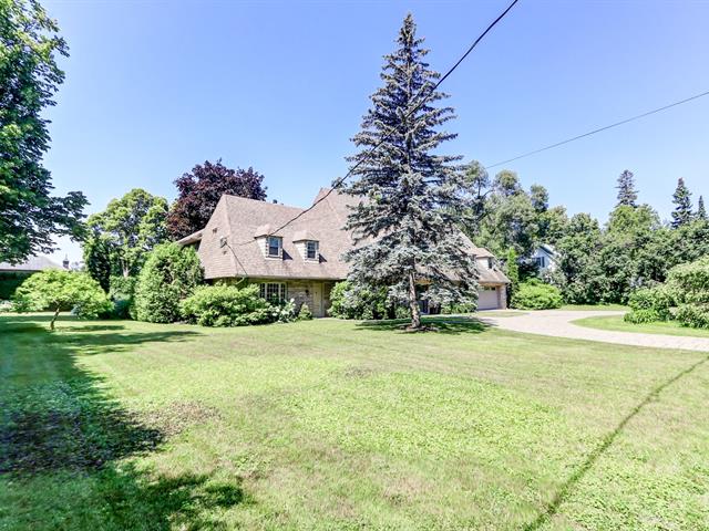 Maison à étages à vendre, Laval (Laval-sur-le-Lac)