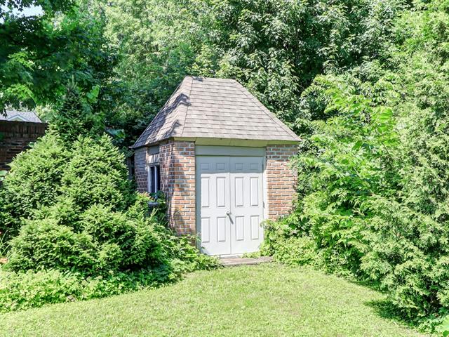 Maison à étages à vendre, Laval (Laval-sur-le-Lac)