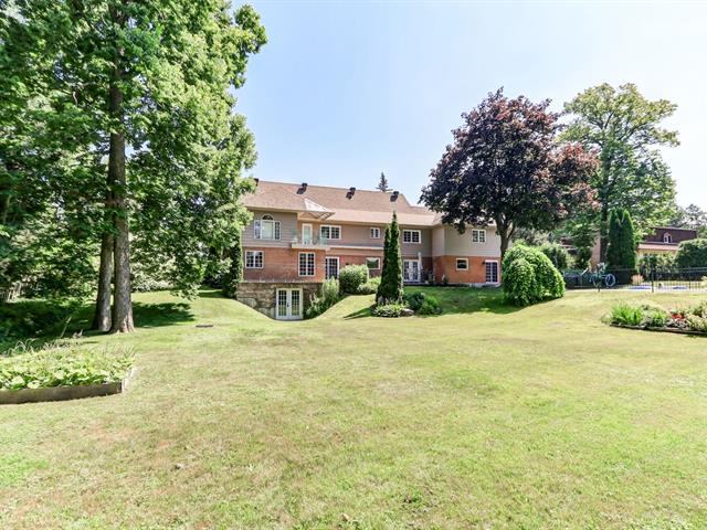 Maison à étages à vendre, Laval (Laval-sur-le-Lac)