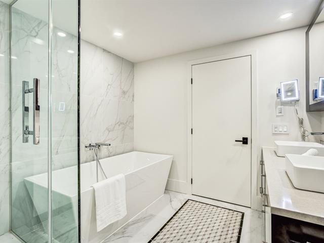 Salle de bains attenante à la CCP