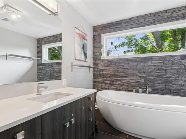 Maison à étages à vendre, Montréal (Anjou)