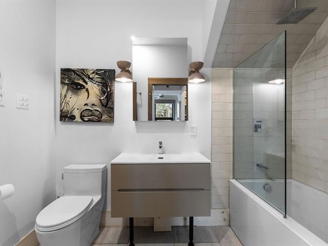 Salle de bains attenante à la CCP