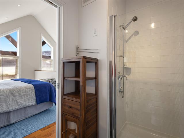 Salle de bains attenante à la CCP