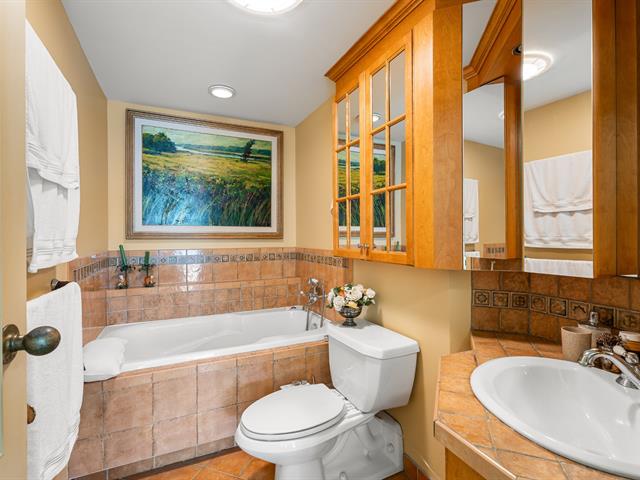 Salle de bains attenante à la CCP