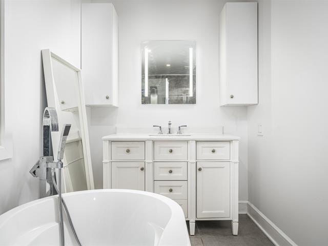 Salle de bains attenante à la CCP