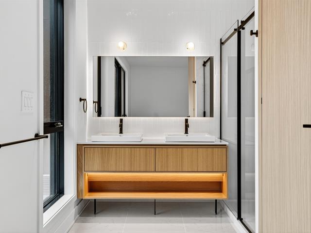 Salle de bains attenante à la CCP