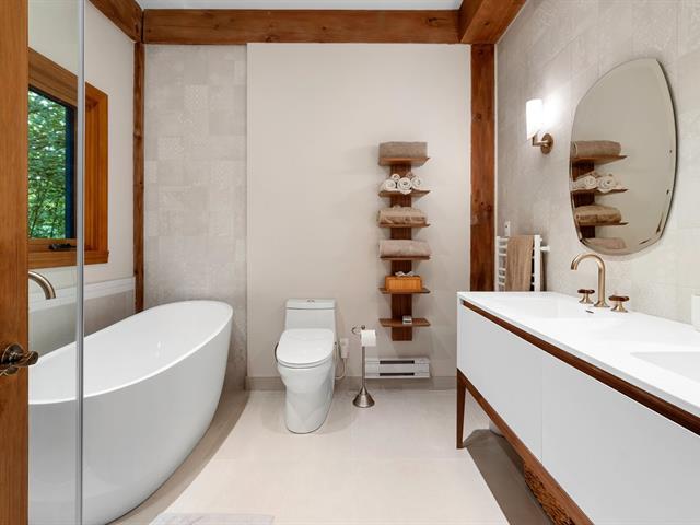 Salle de bains attenante à la CCP