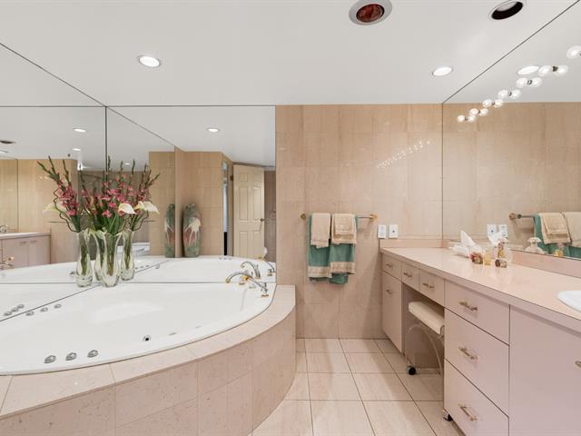 Ensuite bathroom