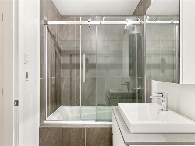Condo à louer, Montréal (Saint-Laurent)