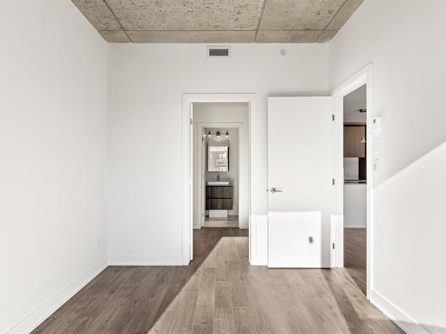 Condo à louer, Montréal (Saint-Laurent)