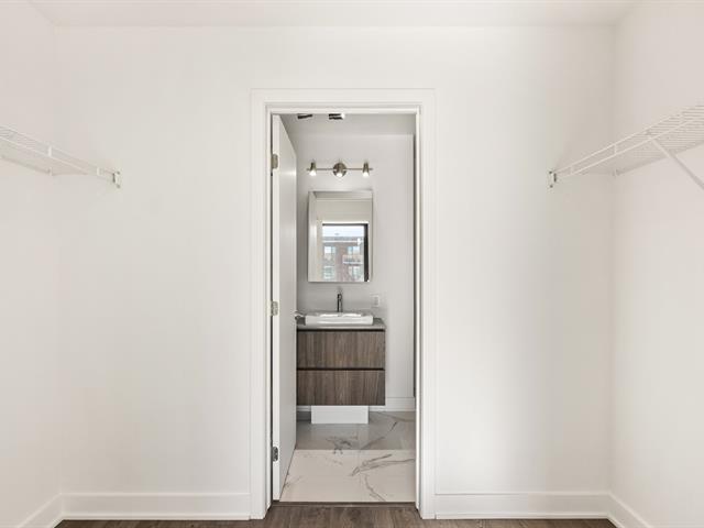 Condo à louer, Montréal (Saint-Laurent)