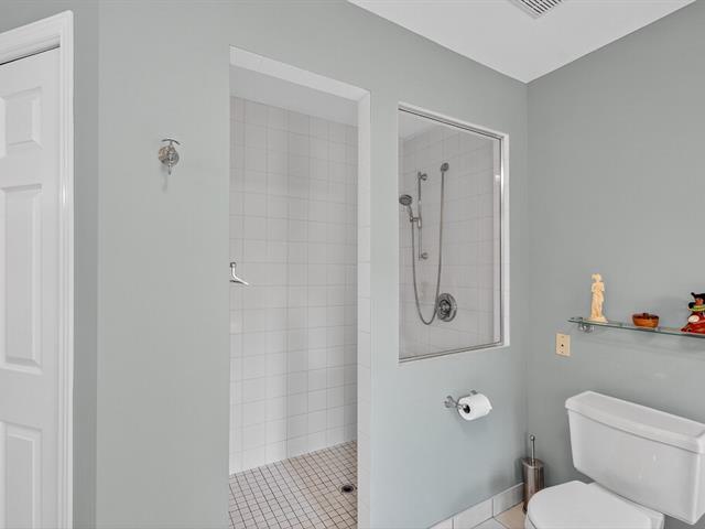 Salle de bains attenante à la CCP