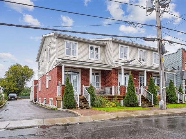 maison à vendre Laval (Sainte-Dorothée)