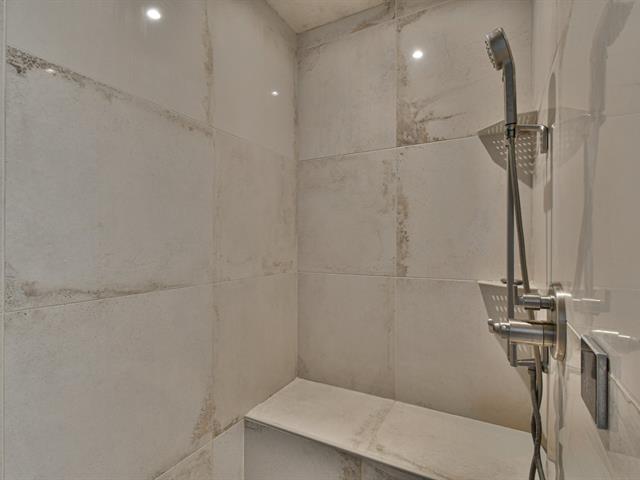 Salle de bains attenante à la CCP