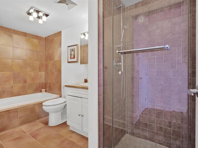 Ensuite bathroom