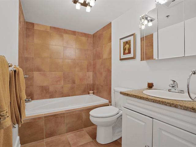 Ensuite bathroom