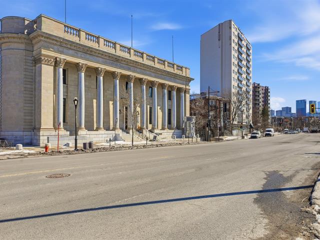 Façade
