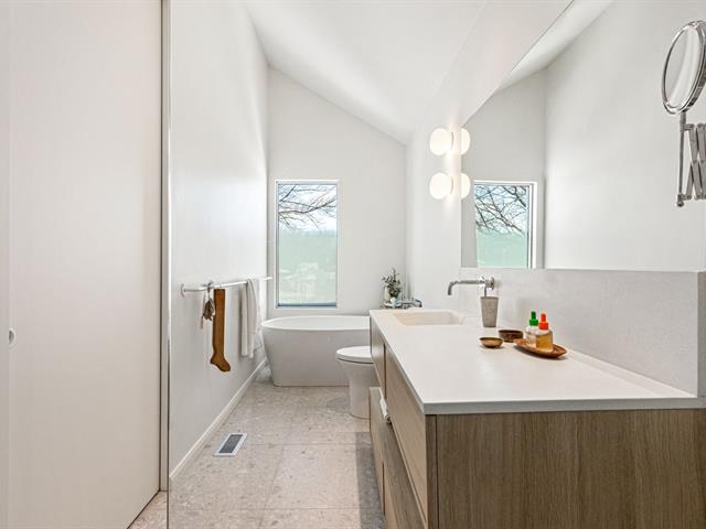 Salle de bains attenante à la CCP