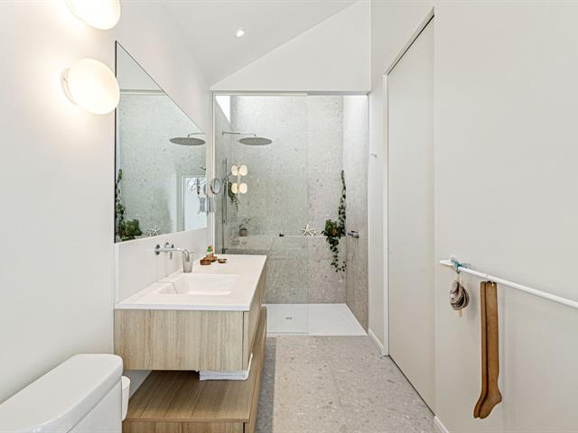 Salle de bains attenante à la CCP