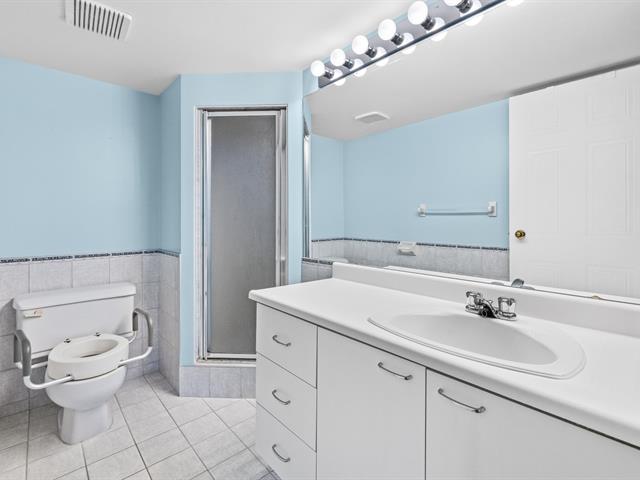 Salle de bains attenante à la CCP
