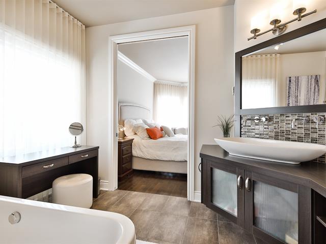 Salle de bains attenante à la CCP