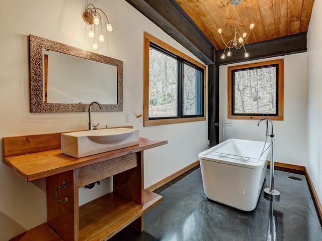 Salle de bains attenante à la CCP