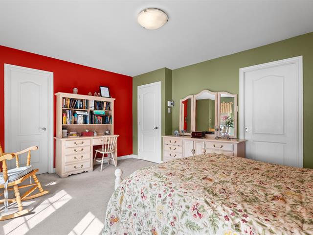 Maison à étages à vendre, Montréal (Saint-Laurent)