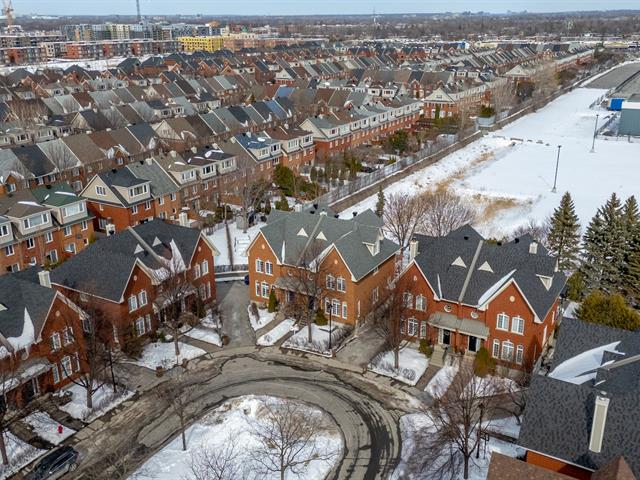 Maison à étages à vendre, Montréal (Saint-Laurent)