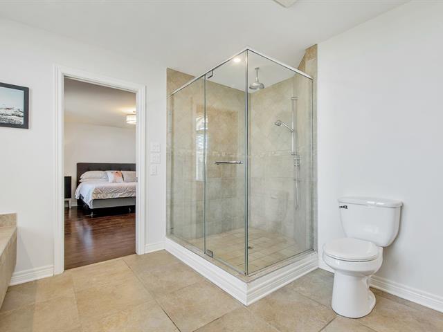 Salle de bains attenante à la CCP