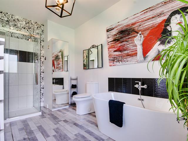 Salle de bains attenante à la CCP