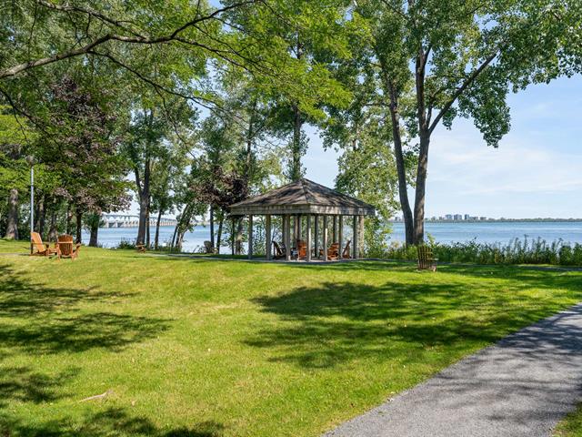 Accès au plan d'eau