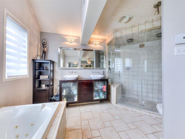Salle de bains attenante à la CCP