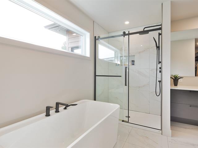 Salle de bains attenante à la CCP