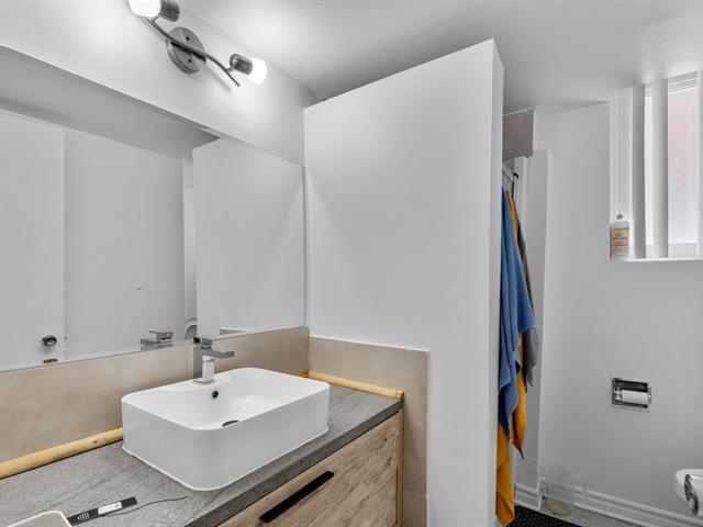 Triplex vendu, Montréal (Anjou)